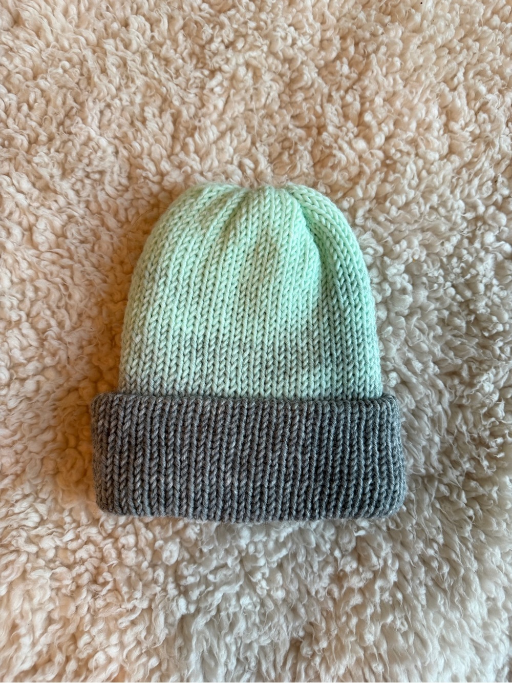 Ombré Two-Tone Knit Beanie - Mint and Gray